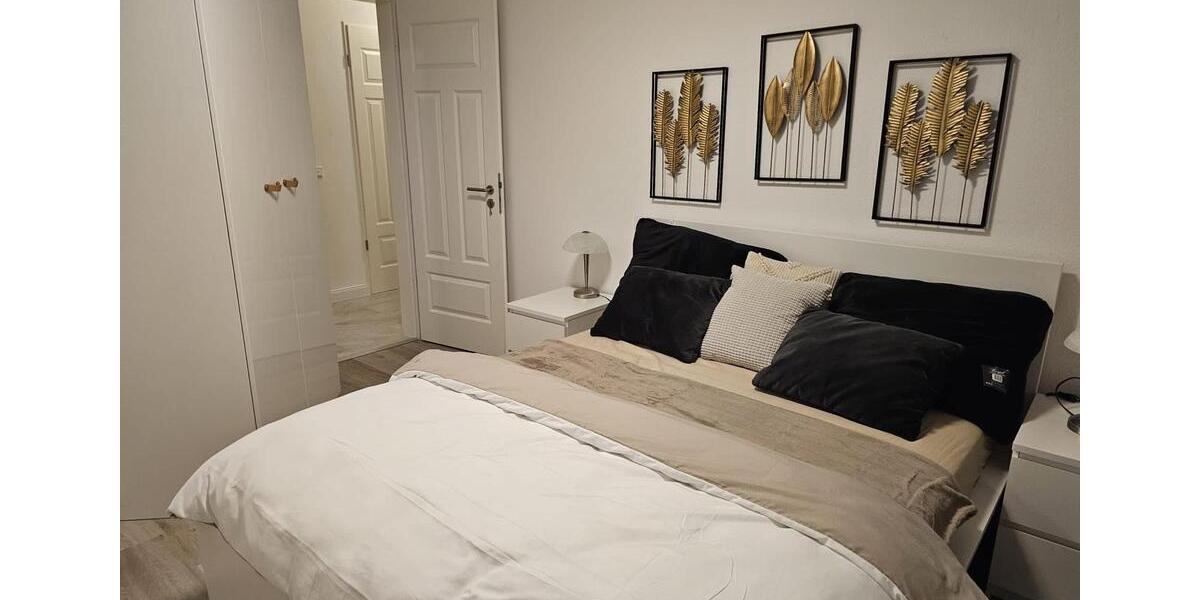 Etagenwohnung Düsseldorf Pempelfort - 3 Zimmer, 89 m&sup2;, 2.600&euro; | Angebot:26305500