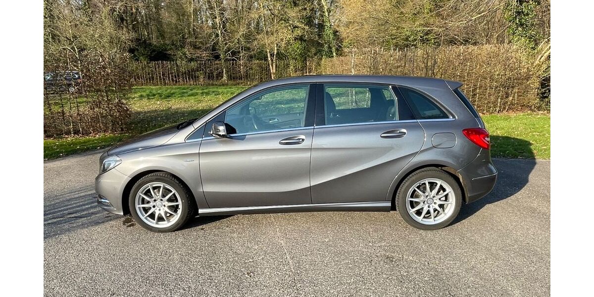 Mercedes-Benz B 200 63.500 km 11.999 &euro; Erkelenz 41812