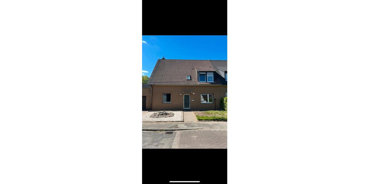 Reihenhaus Düsseldorf Stadtbezirk 10 - 8 Zimmer, 201 m&sup2;, 745.000&euro; | Angebot:25396508