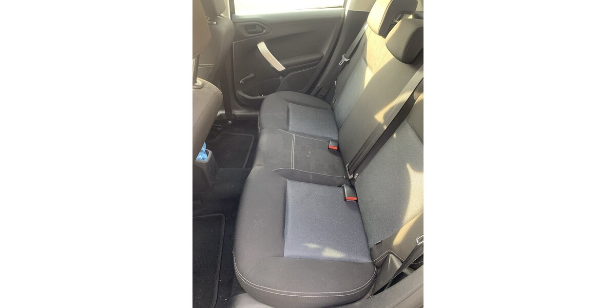 Peugeot 208 85.000 km 8.200 &euro; Wassenberg 41849