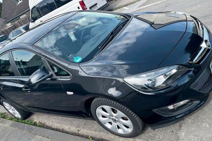 Opel Astra 67.035 km 8.300 &euro; Hilden 40724