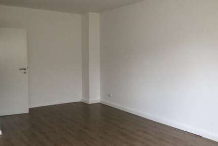 Wohnung Krefeld Krefeld-Mitte - 2 Zimmer, 62 m&sup2;, 425&euro; | Angebot:24884968
