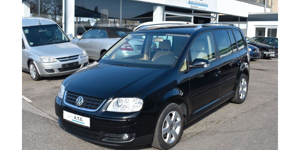 VW Touran 126.000 km 6.690 &euro; Hückelhoven 41836