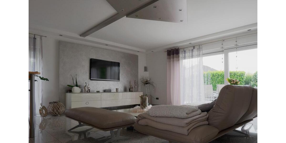 Einfamilienhaus Mönchengladbach Süd - 7 Zimmer, 243 m&sup2;, 634.000&euro; | Angebot:26014495