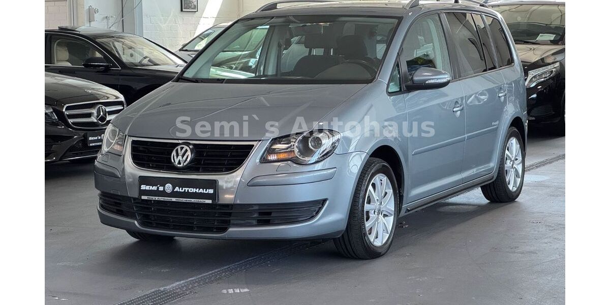 VW Touran 159.895 km 7.850 &euro; Mönchengladbach 41238