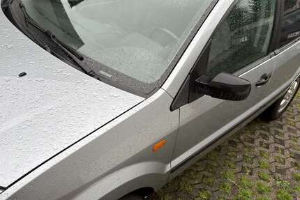 Ford Fusion 141.000 km 2.400 &euro; dormagen 41540