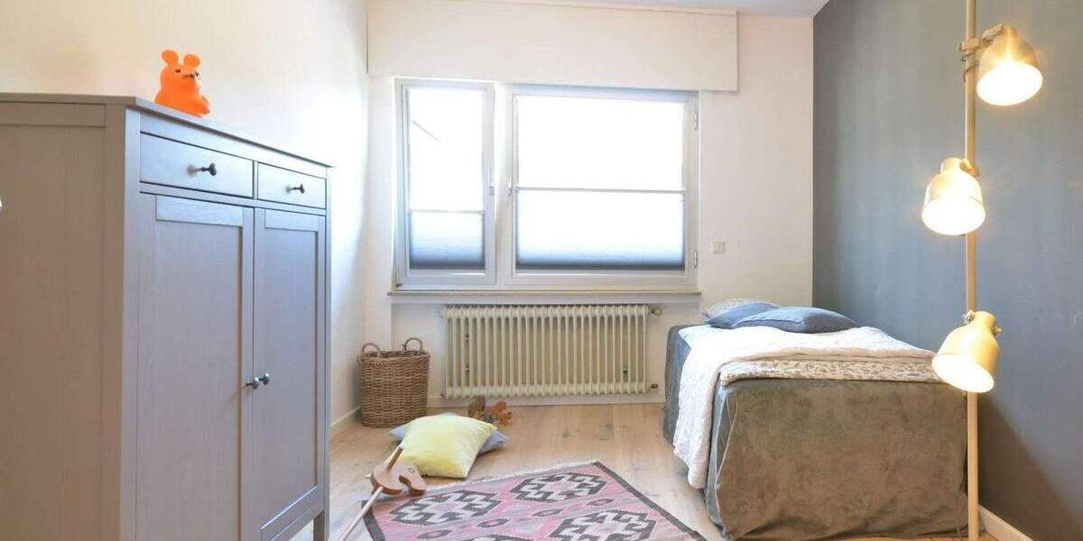 Einfamilienhaus Pulheim - 6 Zimmer, 235 m&sup2;, 699.000&euro; | Angebot:25743071