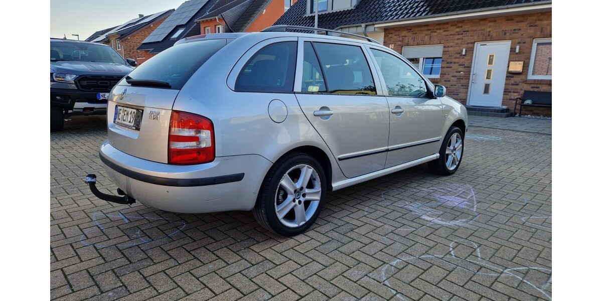 Skoda Fabia 389.000 km 1.380 &euro; Dormagen 41539