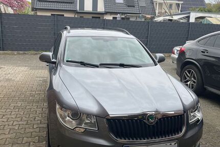 Skoda Superb 250.900 km 5.200 &euro; Mönchengladbach 41066
