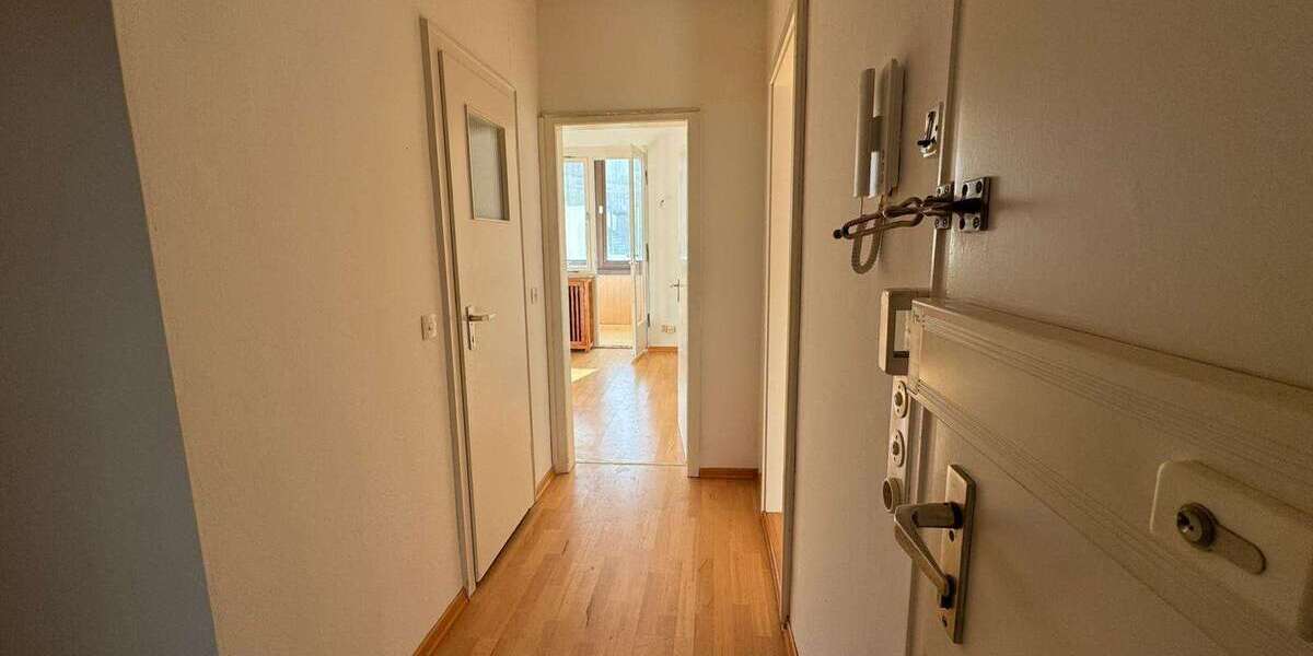 Etagenwohnung Düsseldorf Oberbilk - 3 Zimmer, 96 m&sup2;, 380.000&euro; | Angebot:26141290
