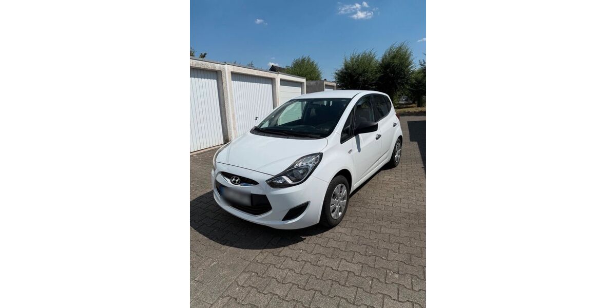 Hyundai i20 61.000 km 6.999 &euro; Viersen 41749