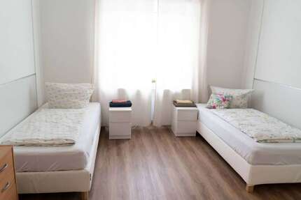 Zimmer Mönchengladbach Hardterbroich-Pesch - 2 Zimmer, 1.350&euro; | Angebot:26604259