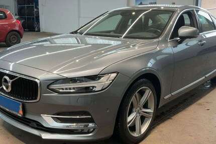 Volvo S90 91.500 km 25.900 &euro; Düsseldorf 40233