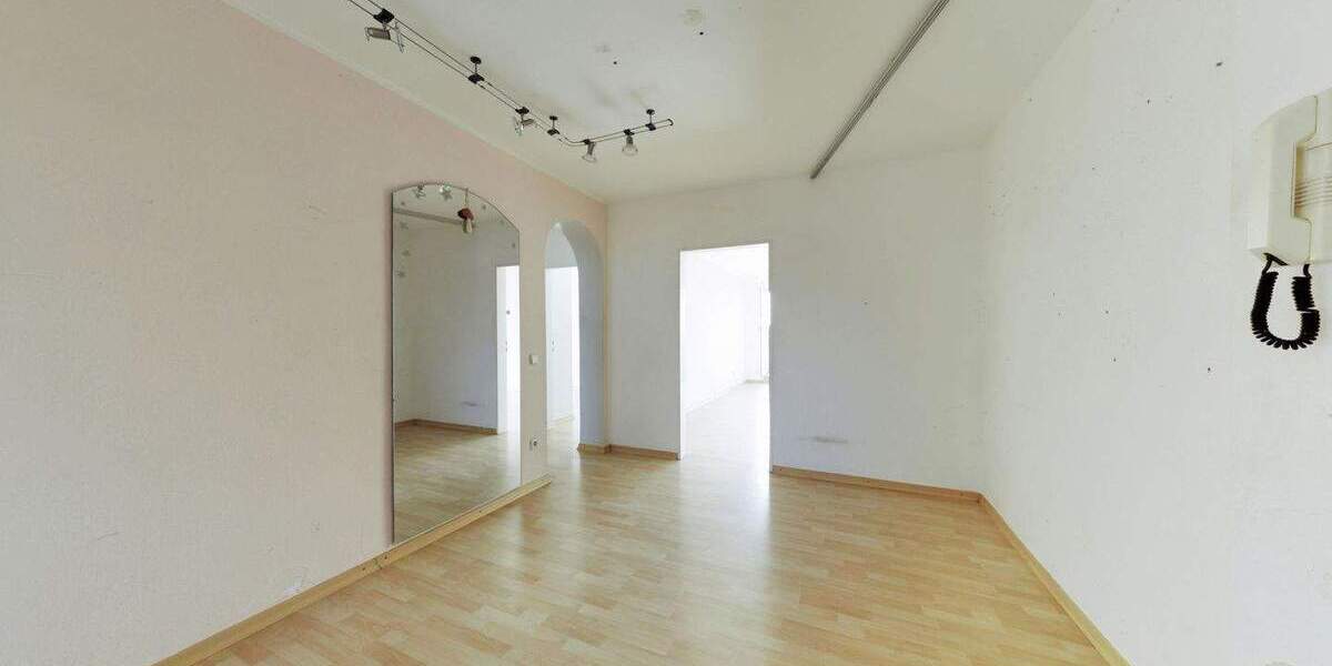 Etagenwohnung Ratingen Zentrum - 3 Zimmer, 87 m&sup2;, 229.000&euro; | Angebot:25916311