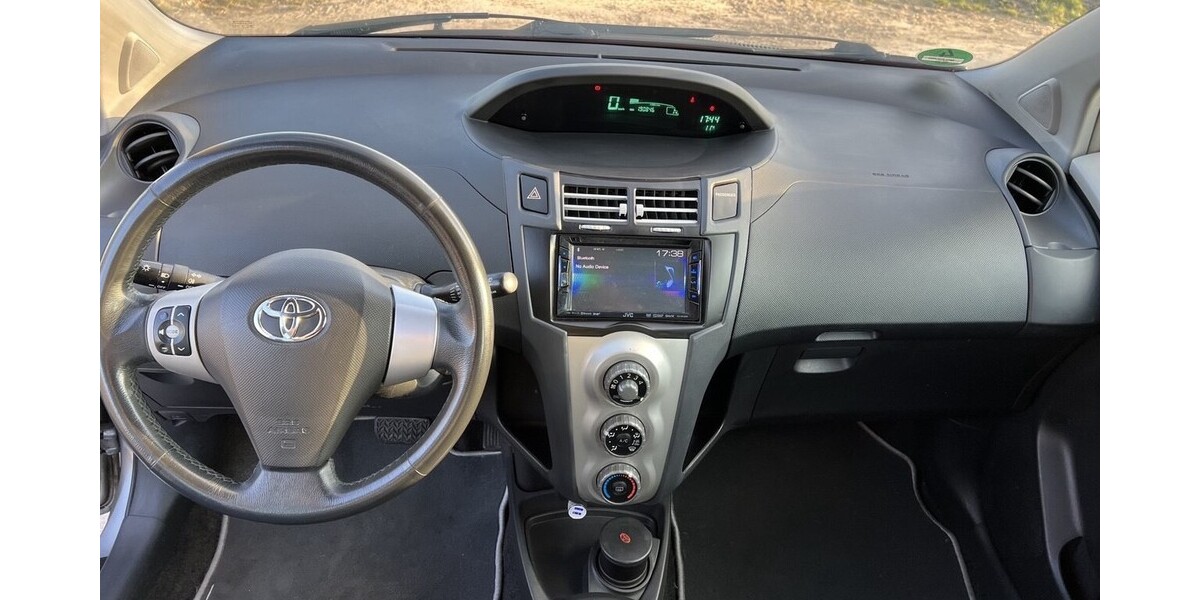 Toyota Yaris 193.000 km 4.700 &euro; Mönchengladbach 41061