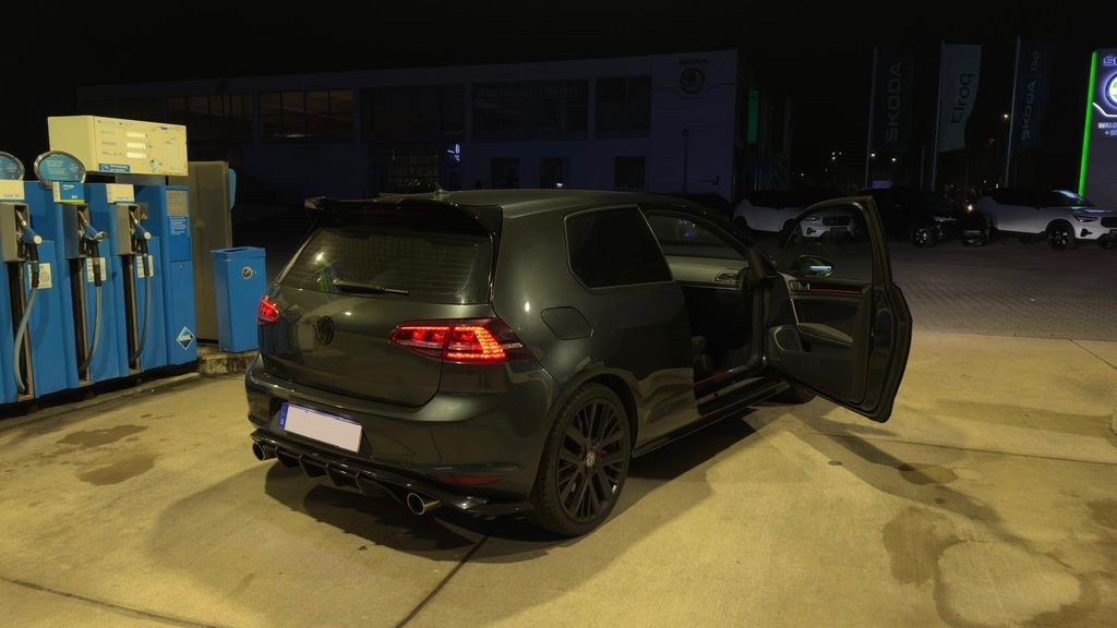 VW Golf 134.645 km 15.200 &euro; Mönchengladbach 41061