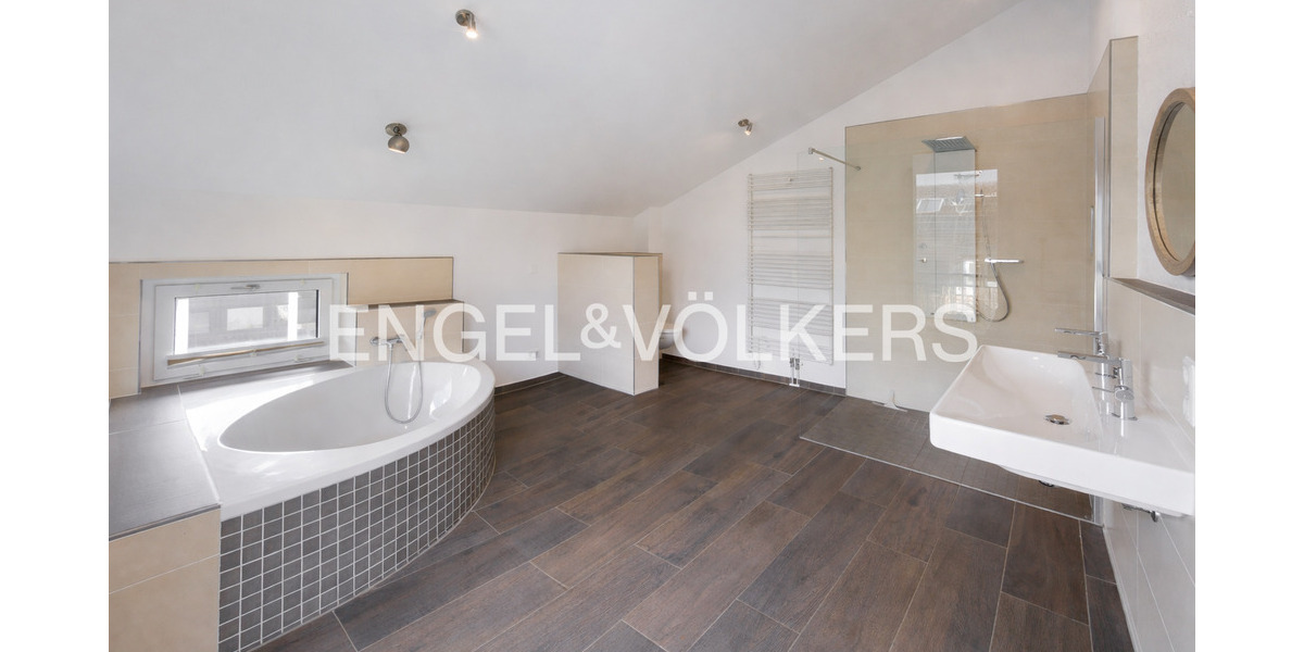 Einfamilienhaus Erkrath Hochdahl - 6 Zimmer, 184 m&sup2;, 986.000&euro; | Angebot:26306376