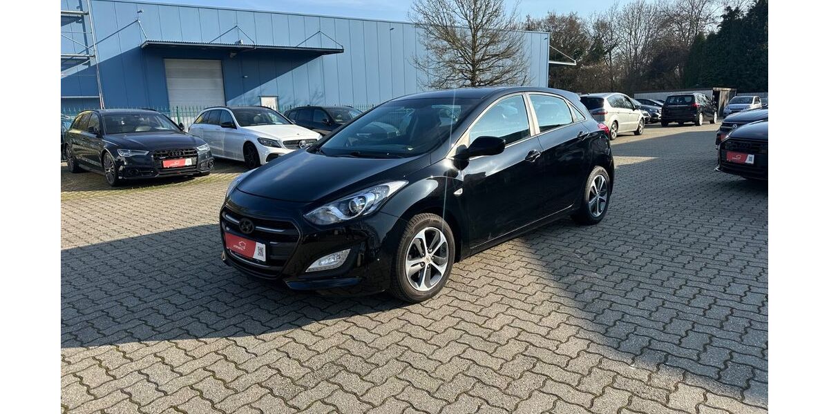 Hyundai i30 93.622 km 10.490 &euro; Hückelhoven 41836