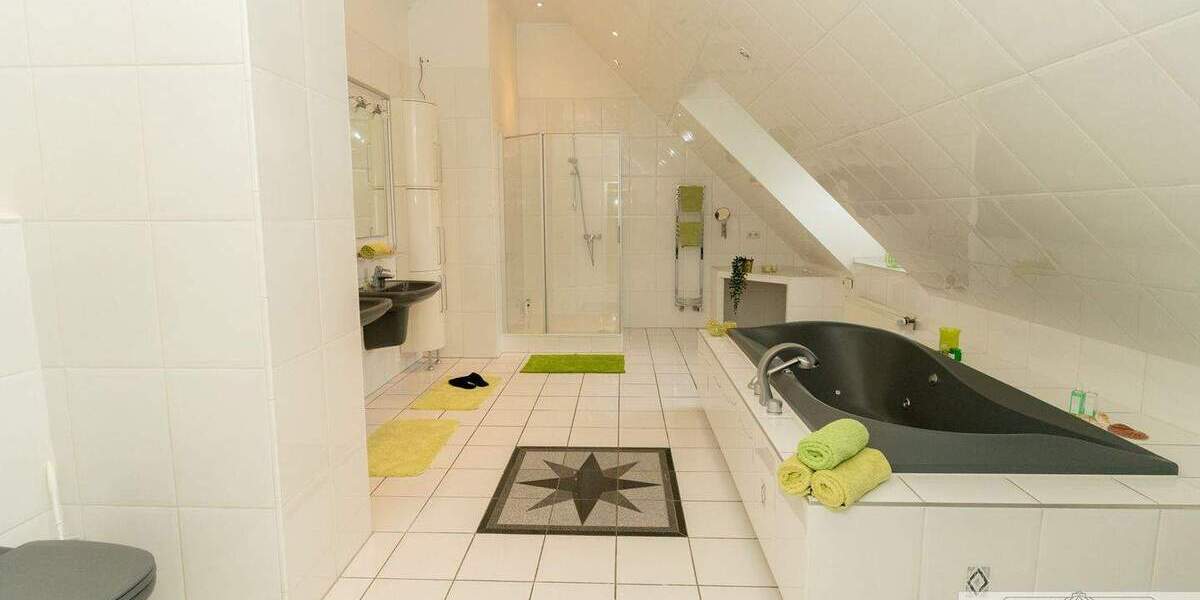 Doppelhaushälfte Düsseldorf Benrath Benrath - 1 Zimmer, 226 m&sup2;, 1.499.000&euro; | Angebot:25660963