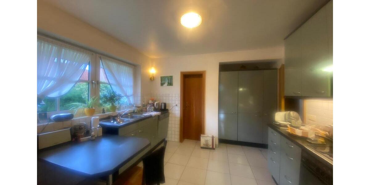Einfamilienhaus Neuss Allerheiligen - 6 Zimmer, 350 m&sup2;, 3.500&euro; | Angebot:26677611