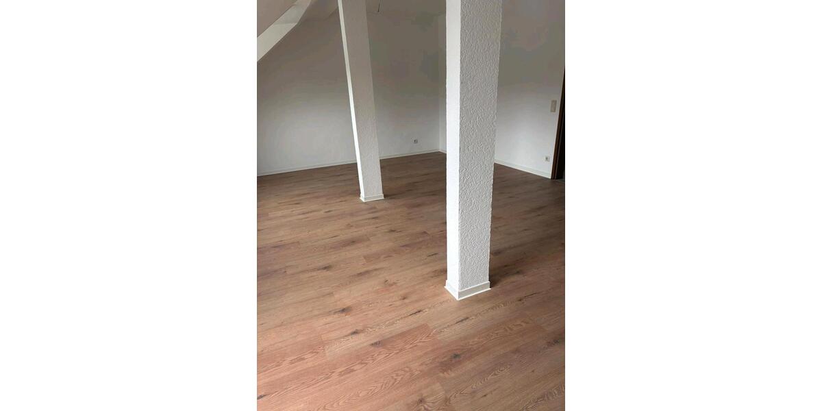 Dachgeschoßwohnung Krefeld - 2.5 Zimmer, 57 m&sup2;, 115.000&euro; | Angebot:26118096