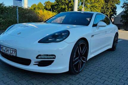 Porsche Panamera 205.000 km 21.900 &euro; Mönchengladbach 41199