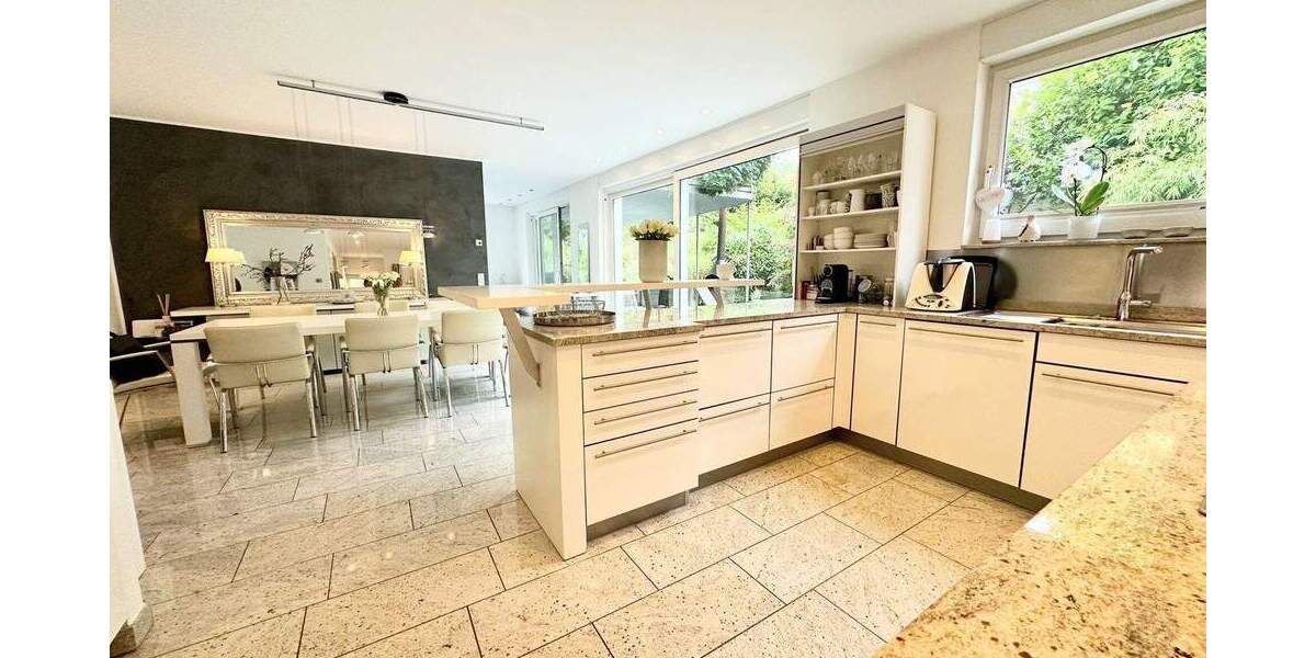 Mehrfamilienhaus, Wohnhaus Düsseldorf Garath - 1 Zimmer, 350 m&sup2;, 1.690.000&euro; | Angebot:25775354