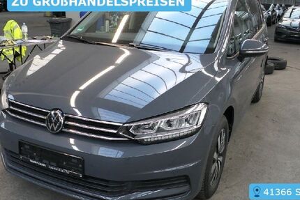VW Touran 18.039 km 23.990 &euro; Krefeld 47829