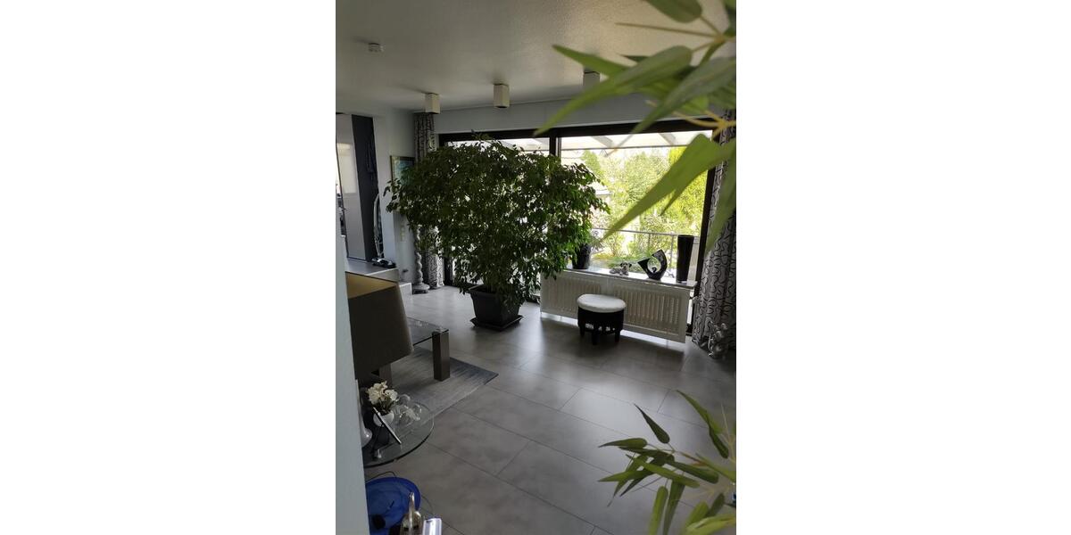 Erdgeschoßwohnung Düsseldorf Stadtbezirk 8 - 2 Zimmer, 50 m&sup2;, 1.200&euro; | Angebot:25612750