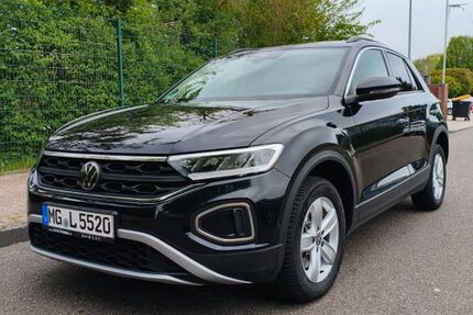 VW T-Roc 54.277 km 24.890 &euro; Mönchengladbach 41179