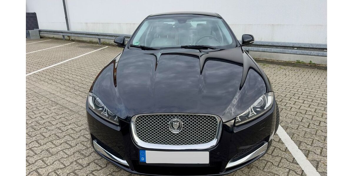 Jaguar XF 254.000 km 7.690 &euro; Viersen 41749