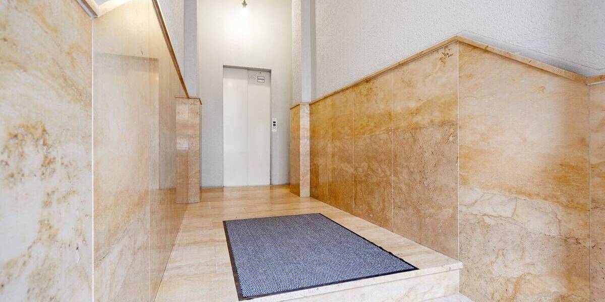Etagenwohnung Düsseldorf Rath - 1 Zimmer, 51 m&sup2;, 154.900&euro; | Angebot:25687698