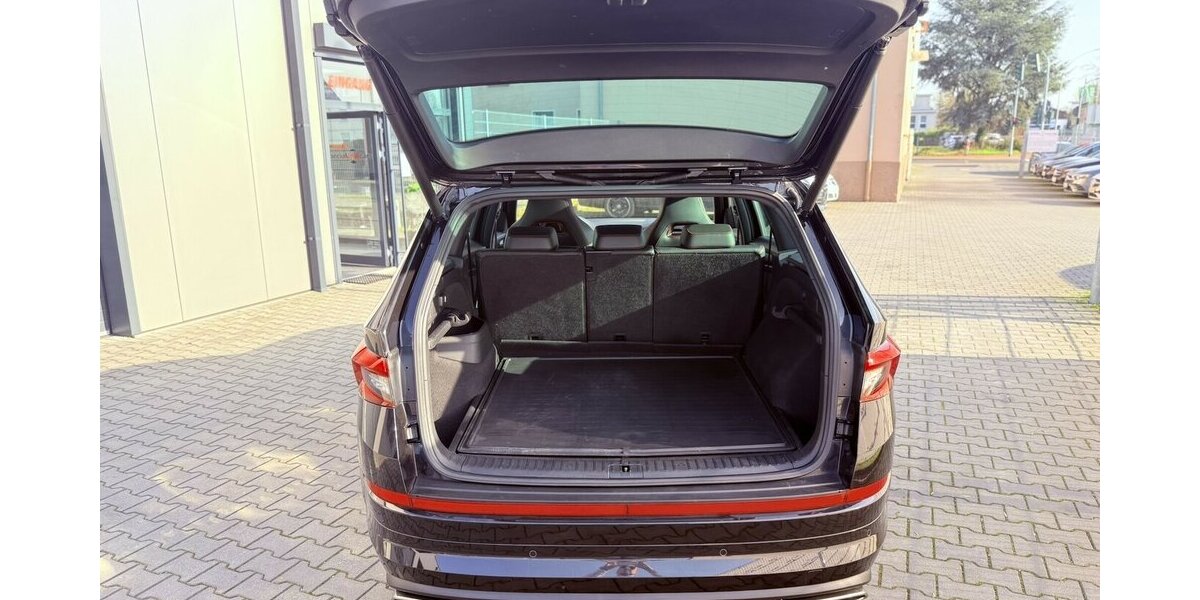 Skoda Kodiaq RS 4x4 / Pano / Alcantara / Kamera 99.900 km 31.890 &euro; Mönchengladbach 41066