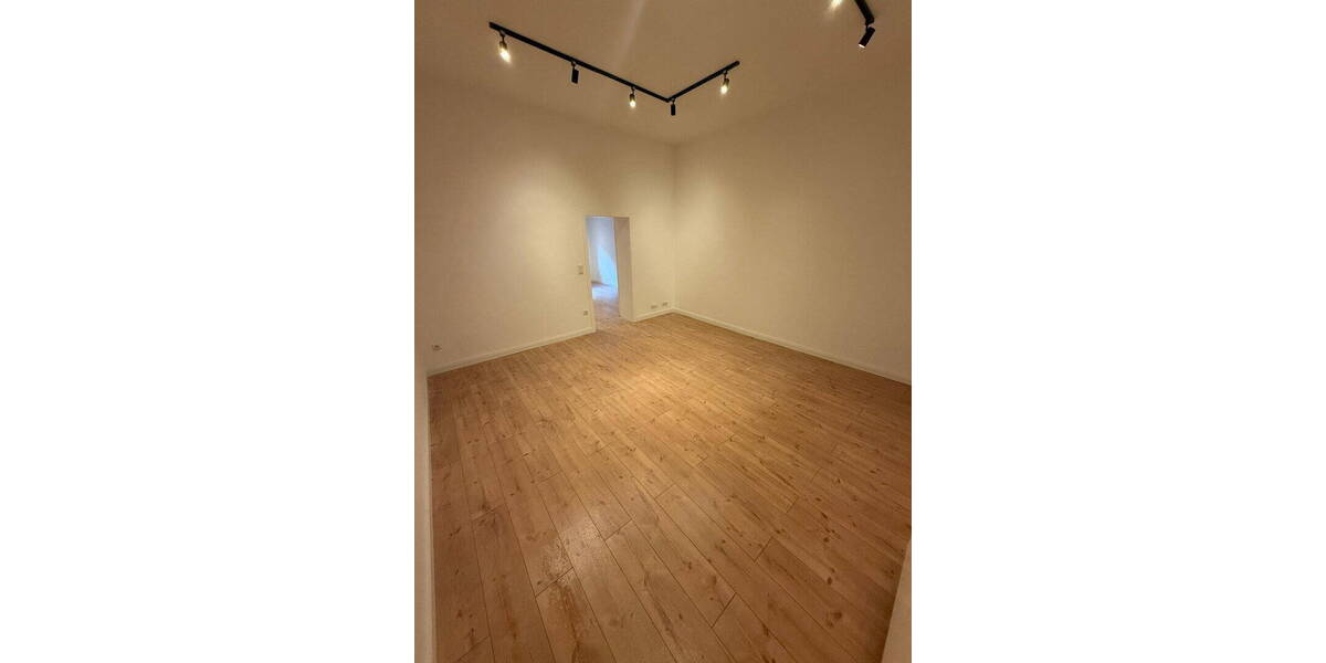 Etagenwohnung Mönchengladbach Stadtmitte - 2 Zimmer, 73 m&sup2;, 890&euro; | Angebot:26188729