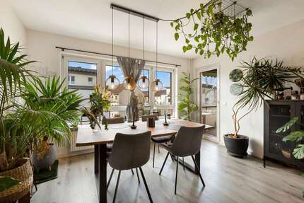 Wohnung Köln Rodenkirchen - 3 Zimmer, 80 m&sup2;, 315.000&euro; | Angebot:26131102