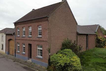 Haus Hückelhoven - 8 Zimmer, 304 m&sup2;, 667.000&euro; | Angebot:24946556