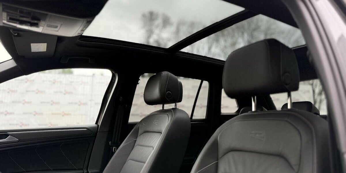 VW Tiguan R-Line / 4Motion / Pano / Memory/ Keyless 14.600 km 42.900 &euro; Mönchengladbach 41066