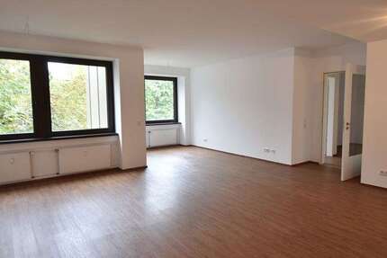 Wohnung Düsseldorf Flingern Nord - 3 Zimmer, 105 m&sup2;, 1.700&euro; | Angebot:26257778