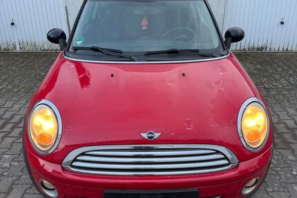 Mini ONE 119.109 km 2.499 &euro; Mönchengladbach 41199