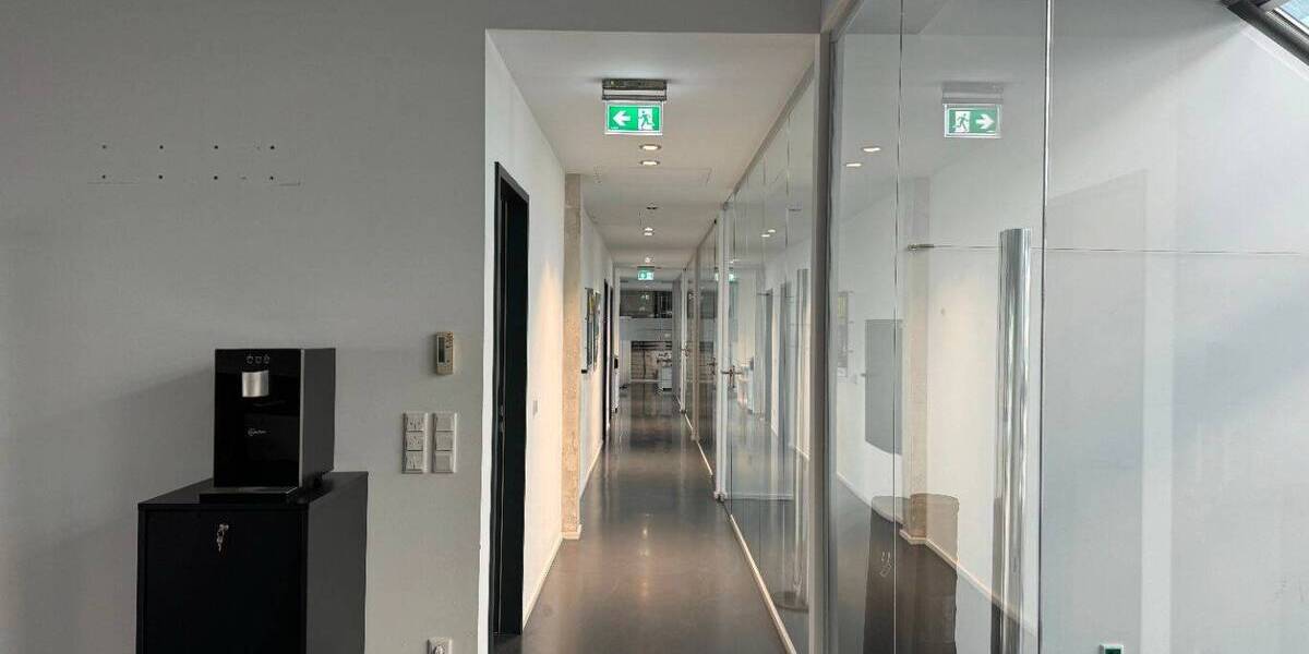 Gewerbeobjekt Düsseldorf Hafen - 12.000&euro; | Angebot:25755833