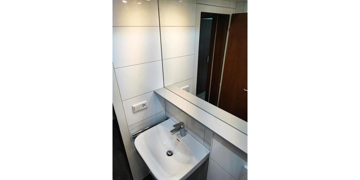 Etagenwohnung Düsseldorf Stadtbezirk 5 - 1 Zimmer, 20 m&sup2;, 600&euro; | Angebot:25443973