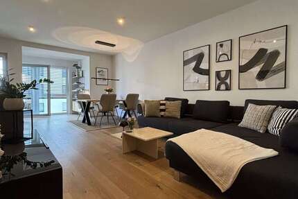 Wohnung Düsseldorf Stadtbezirk 2 - 3 Zimmer, 93 m&sup2;, 2.150&euro; | Angebot:26302182