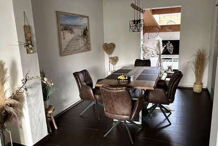 Haus Erkelenz - 6 Zimmer, 148 m&sup2;, 970&euro; | Angebot:25961723