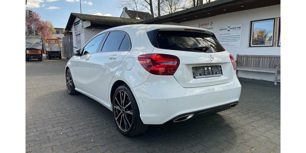 Mercedes-Benz A 220 CDI / AMG / Pano / Kamera / Navi / Euro6 195.000 km 15.890 &euro; Mönchengladbach 41066