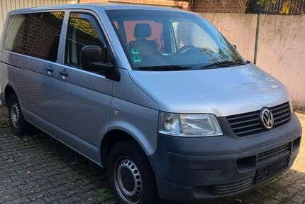VW T5 Transporter 218.000 km 9.500 &euro; Krefeld 47804