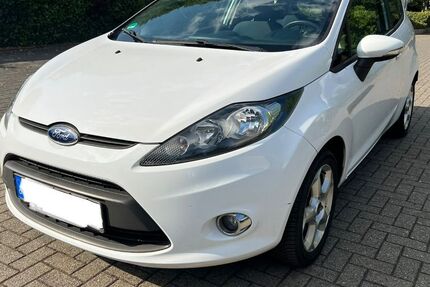 Ford Fiesta 112.000 km 3.950 &euro; Krefeld 47804