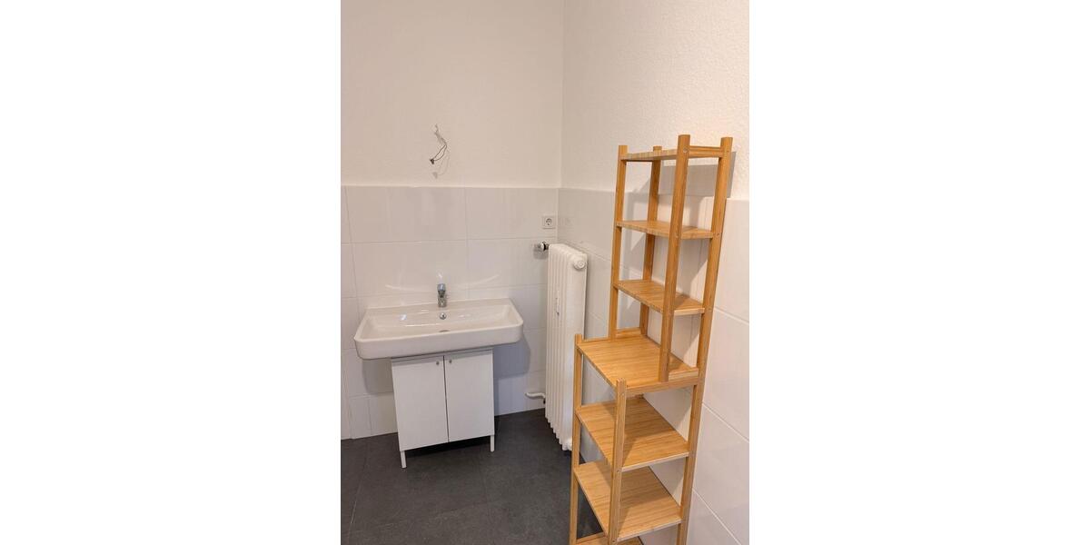Etagenwohnung Düsseldorf Düsseltal - 1 Zimmer, 36 m&sup2;, 799&euro; | Angebot:26046675