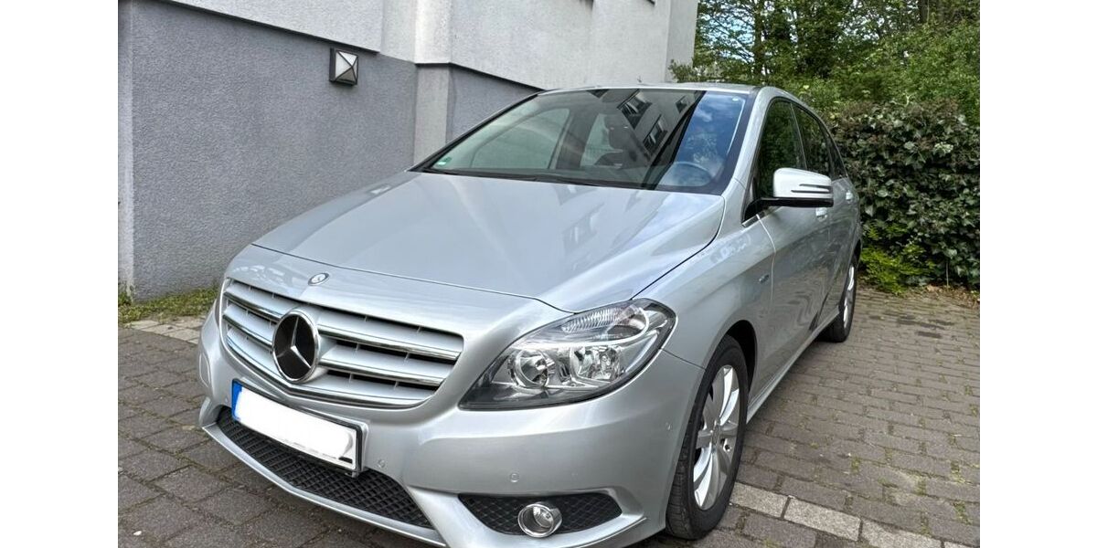 Mercedes-Benz B 180 67.056 km 11.450 &euro; düsseldorf 40625