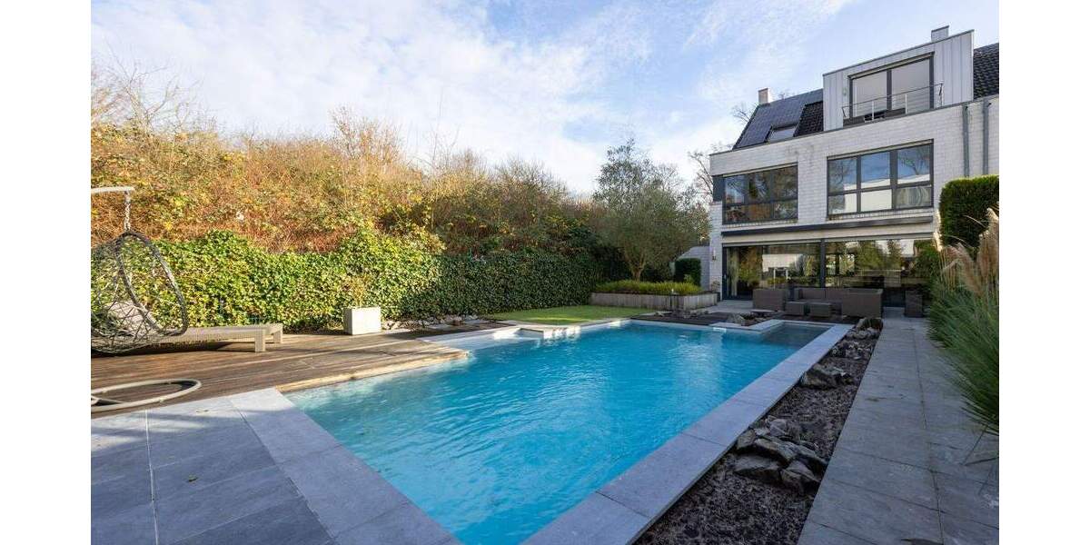 Doppelhaushälfte Neuss Gnadental - 7 Zimmer, 218 m&sup2;, 1.370.000&euro; | Angebot:25738398