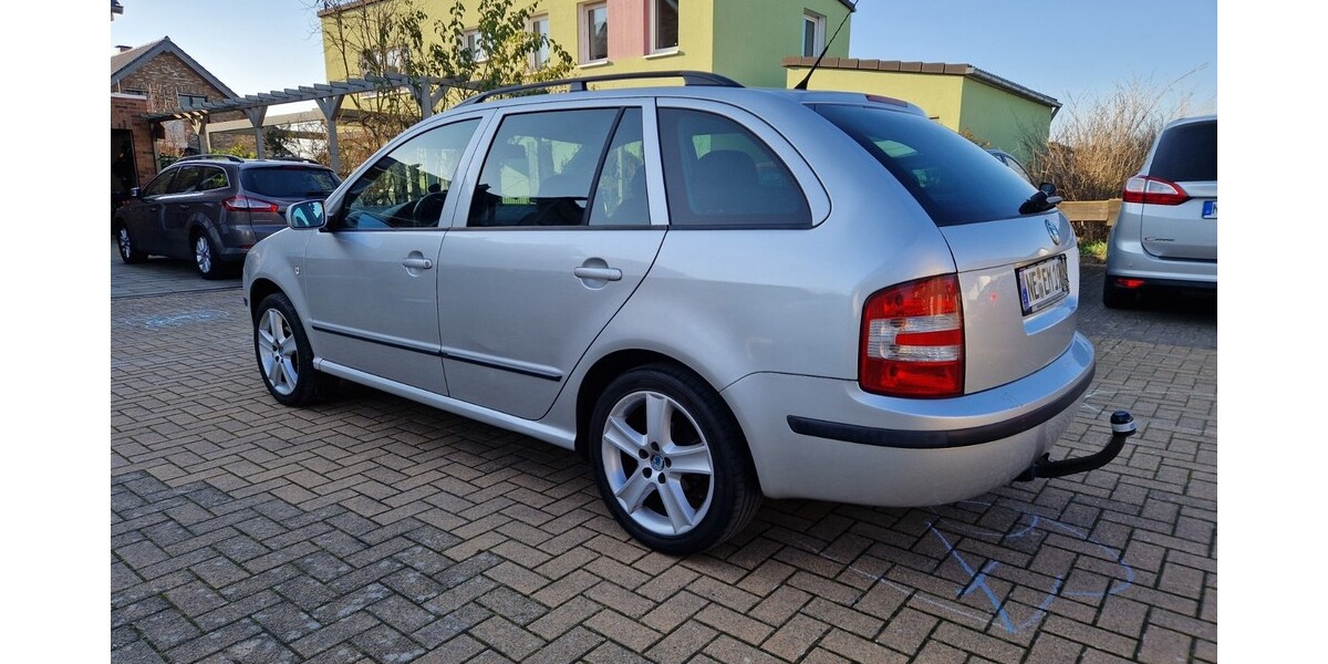 Skoda Fabia 389.000 km 1.380 &euro; Dormagen 41539